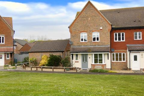 4 bedroom end of terrace house for sale, Ash Close, Littlehampton BN17