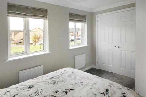 17 Ash Close, Littlehampton, BN17 6FB