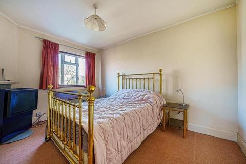 5 bedroom house for sale, Daws Lane, Mill Hill, London