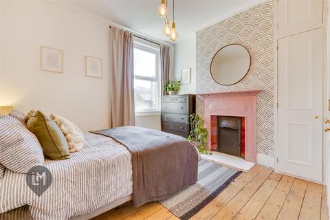 2 bedroom flat for sale, Bodmin Street, London
