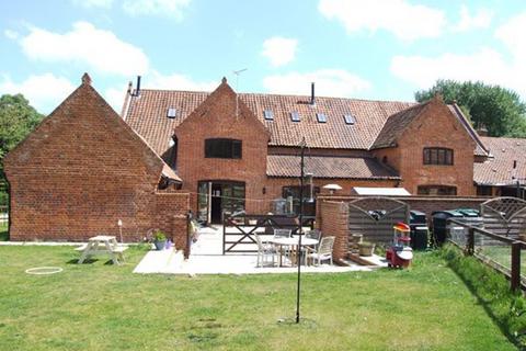 5 bedroom barn conversion to rent, Boss House