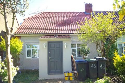 2 bedroom semi-detached bungalow to rent, Thanington Road, Canterbury