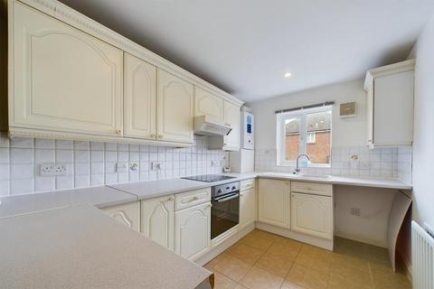 3 bedroom terraced house for sale, Hamilton Gardens, Bosham, Chichester