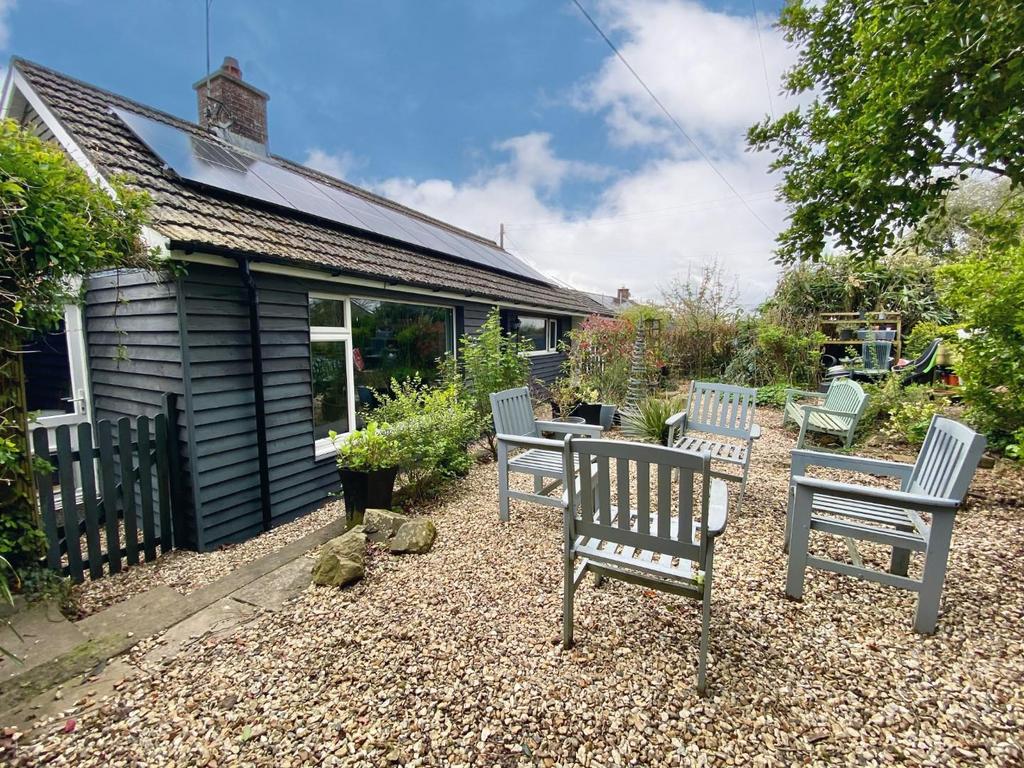 Rackenford Road, Witheridge, Tiverton 2 bed bungalow for sale £350,000