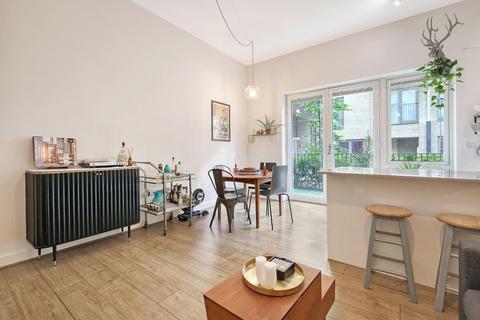 1 bedroom apartment for sale, 39 St. Clements Avenue, London