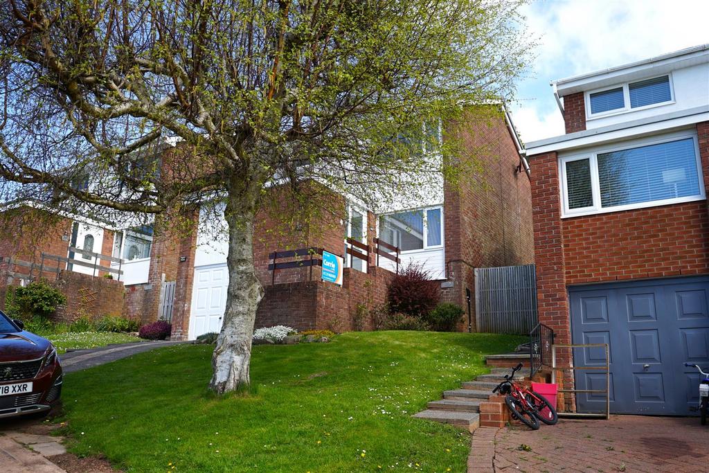Laurel Drive, BarrowInFurness 3 bed detached house for sale £215,000
