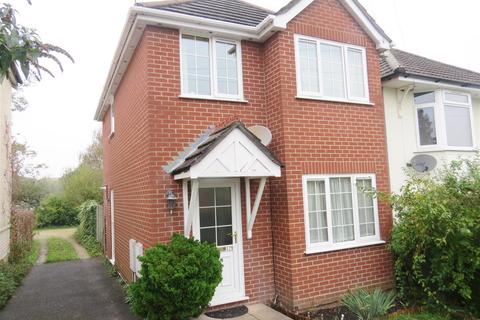 3 bedroom detached house to rent, Churchill Road, Parkstone, Poole