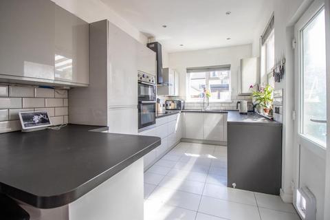 2 bedroom terraced house for sale, Moseley Street, Southend-on-Sea SS2