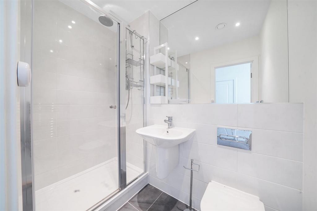 En suite   15 Bessemer Place   Property for Sale S