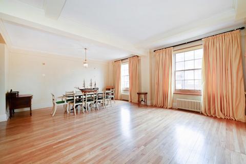 3 bedroom flat to rent, Bryanston Court II, George Street, Marylebone, London W1H