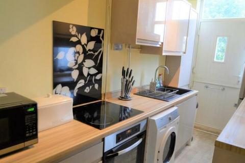 86 Valence Circus, Dagenham, RM8 3LX
