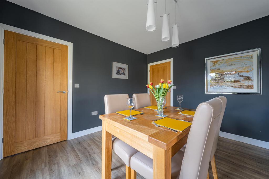 Kitchen/dining