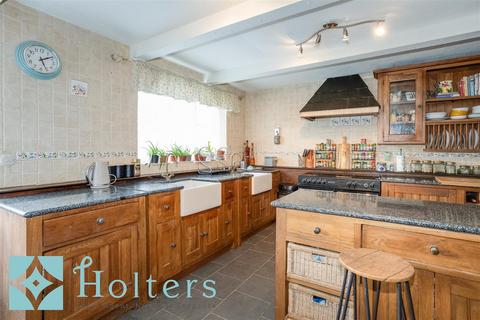 5 bedroom detached house for sale, Crossgates, Llandrindod Wells