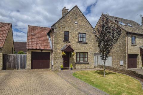 3 bedroom detached house for sale, Barton Way, Corston