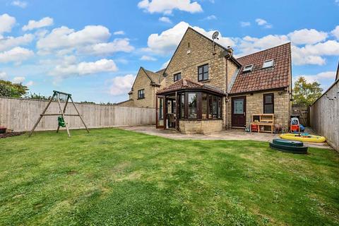 3 bedroom detached house for sale, Barton Way, Corston