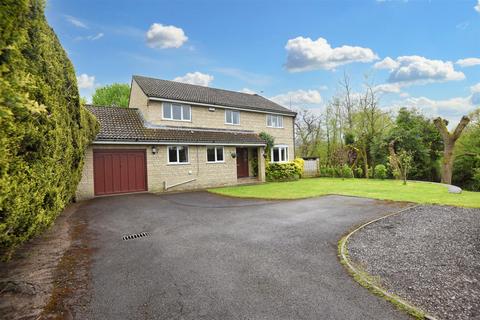 4 bedroom detached house for sale, Wavering Lane East, Gillingham