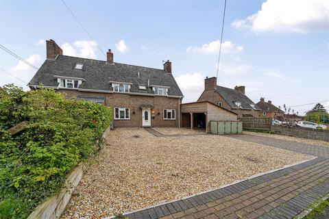 3 bedroom semi-detached house for sale, Blackberry Lane, Potterne