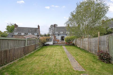 4 Blackberry Lane, Potterne, Devizes, SN10 5NZ
