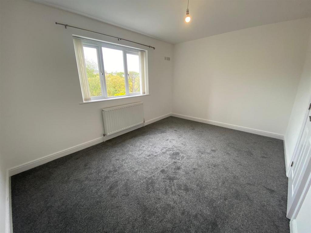 Bed first floor.jpg