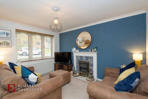 15 Greensward Close, Kenilworth, CV8 2SG