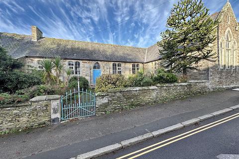 3 bedroom semi-detached house for sale, Fore Street, Tregony