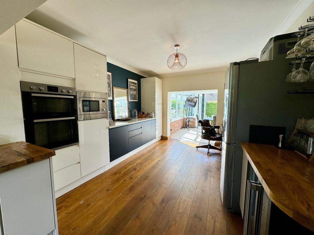 Open plan kitchen family room