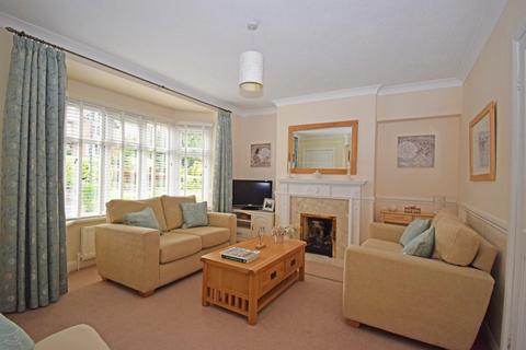 2 bedroom semi-detached house for sale, 8 Highfields, Bromsgrove, Worcestershire, B61 7DA