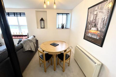 2 bedroom flat for sale, West Bank, Sutton Bridge, Spalding
