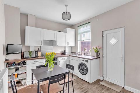 3 bedroom terraced house for sale, Rochdale Road, Milnrow, OL16 3LL