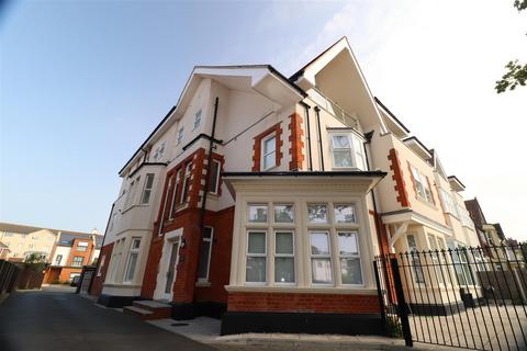 2 bedroom apartment for sale, Imperial Avenue, Chalkwell