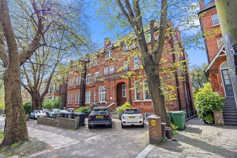 3 bedroom flat to rent, Fitzjohns Avenue, Hampstead NW3