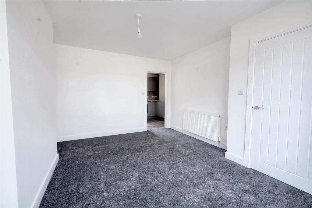 Living Room 2.jpeg