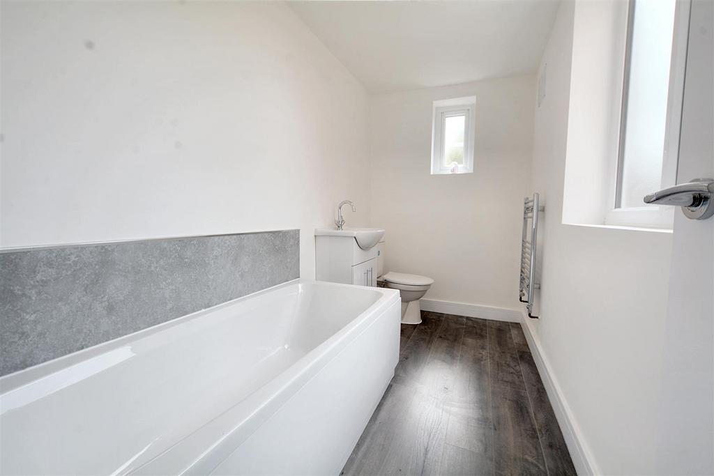 Bathroom.jpeg