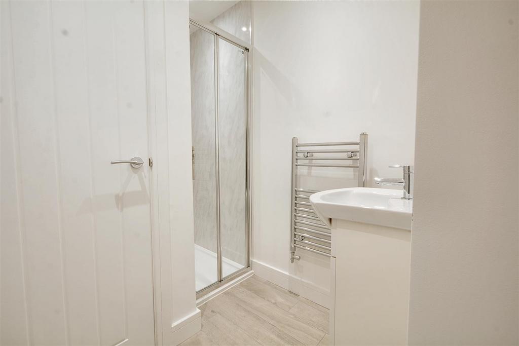 Shower Room 2.jpeg