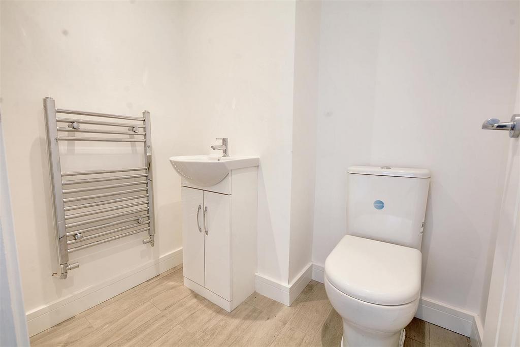 Shower Room 1.jpeg