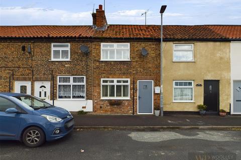 2 bedroom cottage for sale, York Road, Little Driffield, Driffield