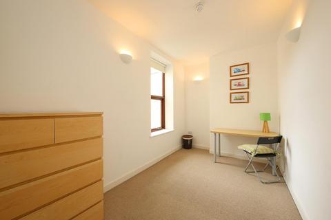 2 bedroom apartment to rent, Ninian Road, Cardiff CF23
