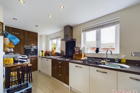 3 bedroom end of terrace house for sale, Cae Mawr, Wrexham