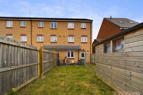 16 Cae Mawr, Wrexham, LL11 3DH