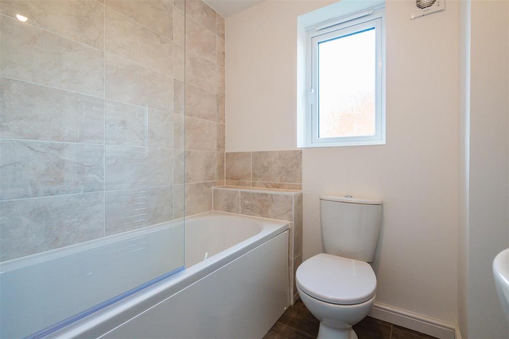 Renmore External Bathroom 3.jpg