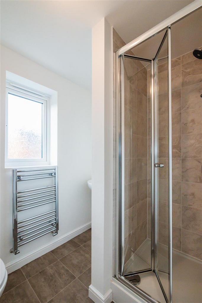 Renmore En Suite 2.jpg