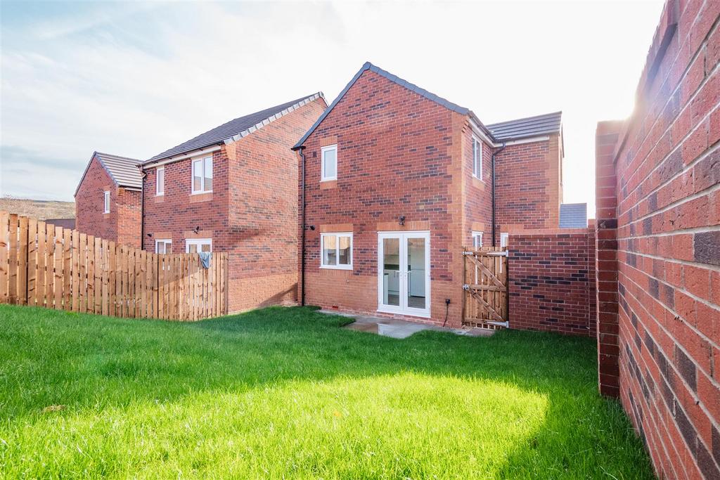 Renmore External Rear Garden 2.jpg