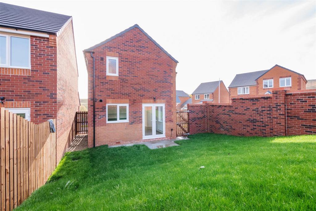 Renmore External Rear Garden 3.jpg
