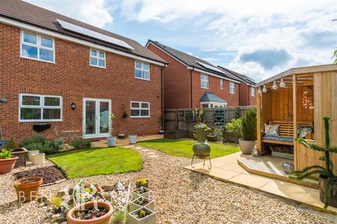 19 Vicarage Crescent, Coppull, Chorley, PR7 4QG