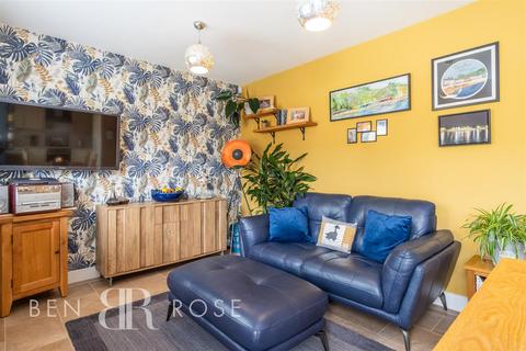 19 Vicarage Crescent, Coppull, Chorley, PR7 4QG