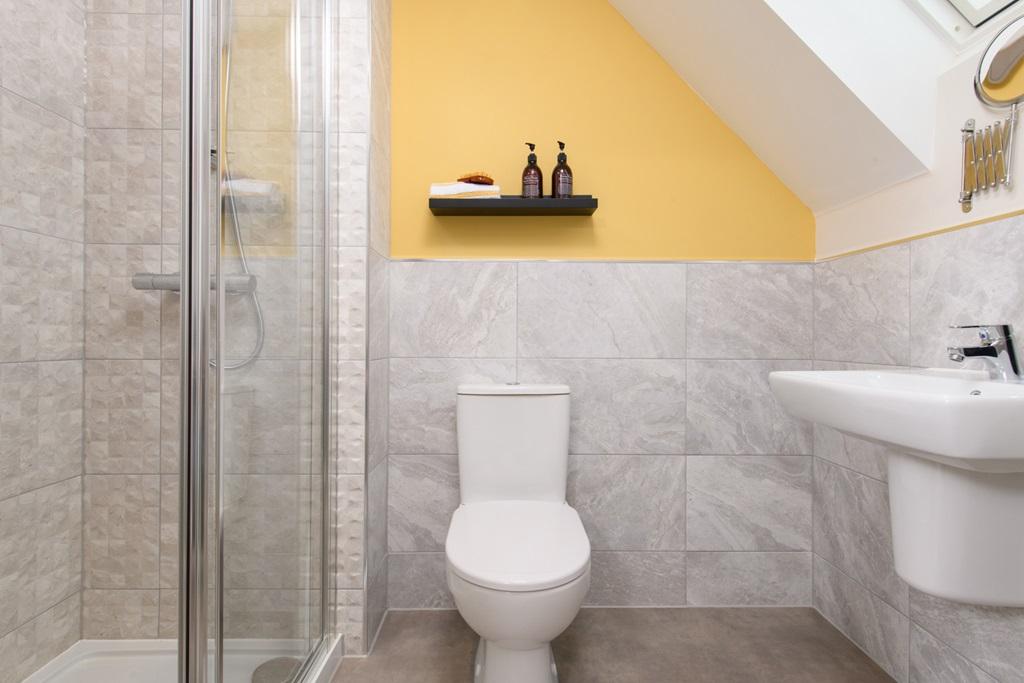 The Colton en suite