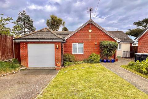 3 bedroom detached bungalow for sale, St. Christopher Close, Caister-On-Sea