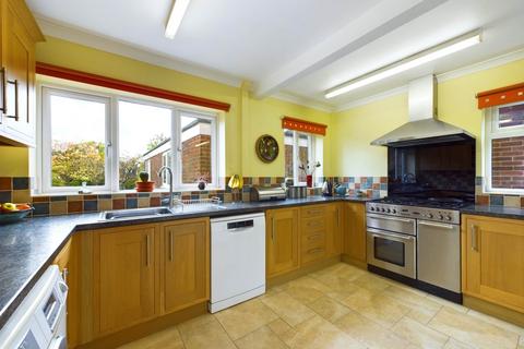 4 bedroom semi-detached house for sale, Lansdell Avenue, High Wycombe HP12