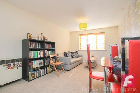 1 bedroom apartment for sale, Courtlands Close, Watford