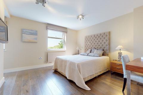 3 bedroom flat to rent, St. Johns Wood Park